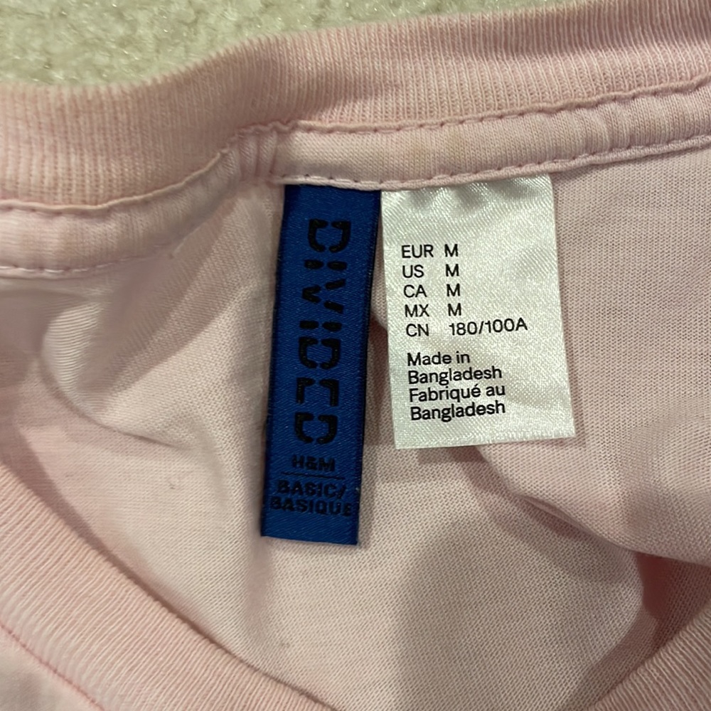 H&M tee - Picture 4 of 4